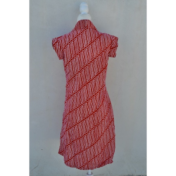 Stunning Rajjas Batik red kimono - Picture 4 of 4